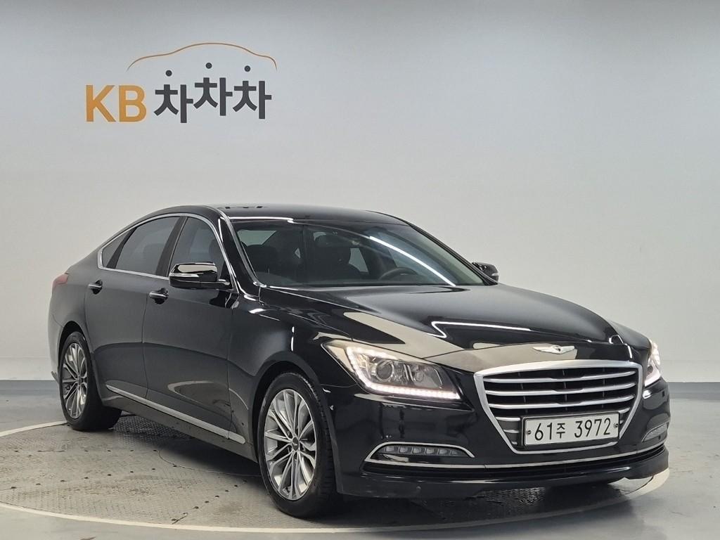 HYUNDAI Genesis - Vista 4