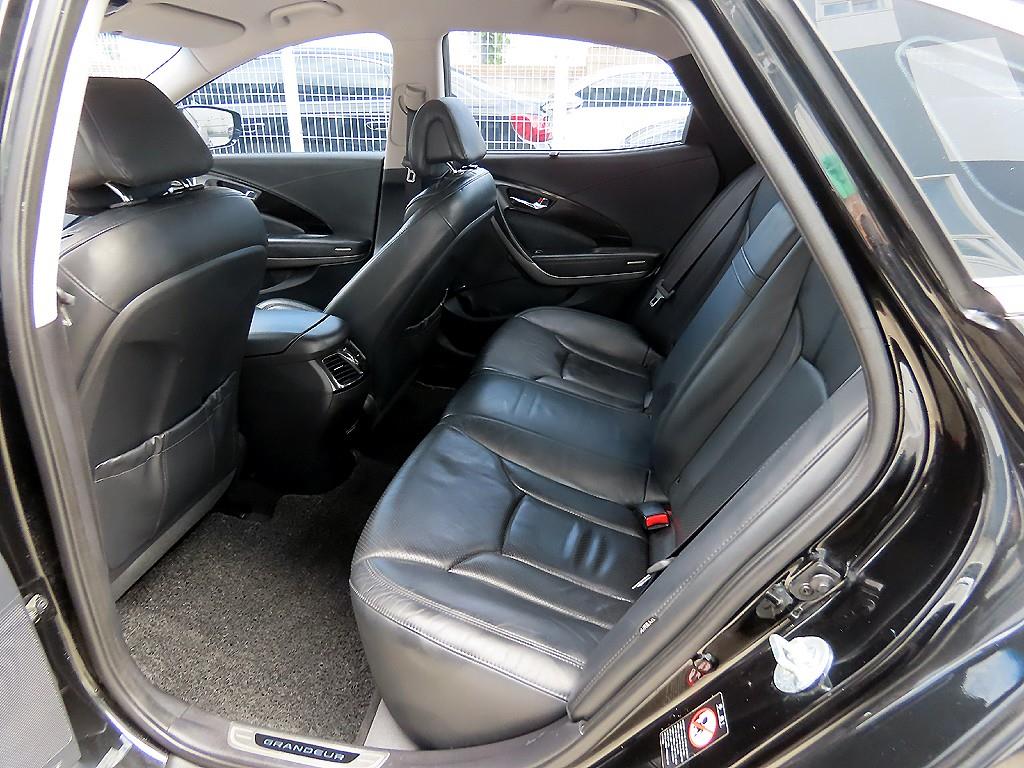 HYUNDAI Grandeur - Vista 6