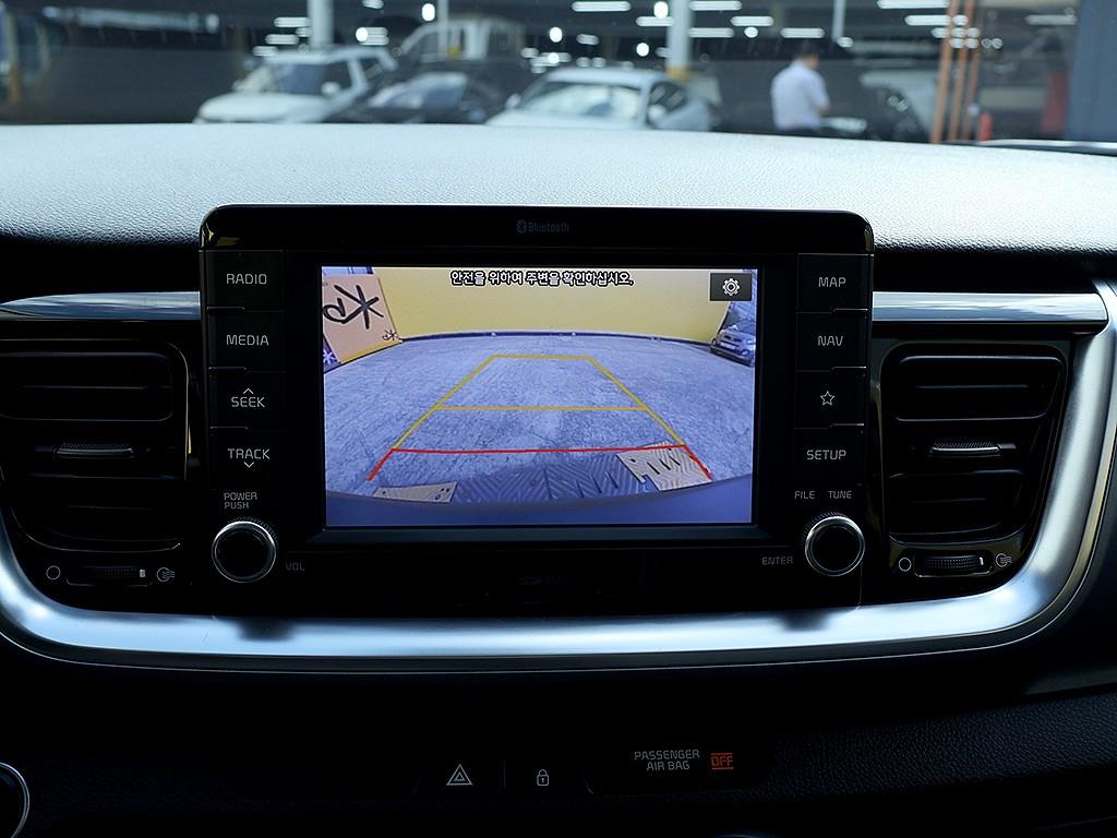 KIA Stonic 2018 Rojo - Importación desde Corea - HF Imports Iquique - Foto 10