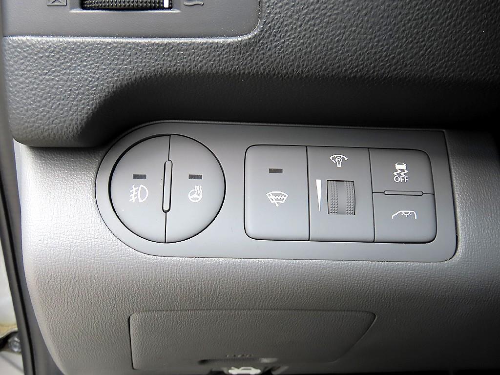 HYUNDAI Starex 2014 Gris - Importación desde Corea - HF Imports Iquique - Foto 13