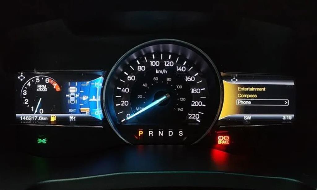 Ford Explorer - Vista 6