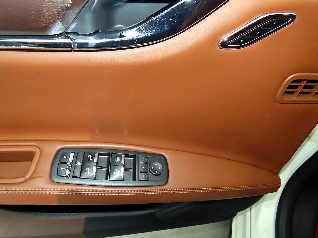 Maserati Quattroforte 2017 Blanco - Importación desde Corea - HF Imports Iquique - Foto 13