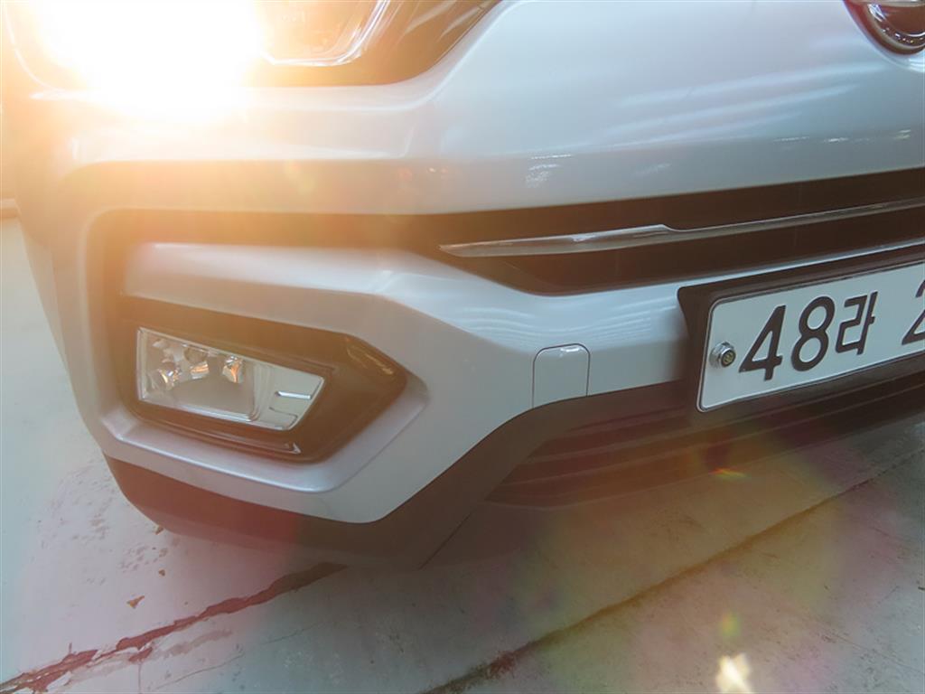 Ssangyong Tivoli 2018 Plateado - Importación desde Corea - HF Imports Iquique - Foto 17