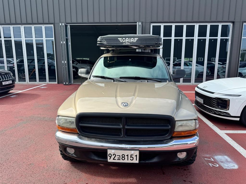 DODGE Dakota - Vista 6