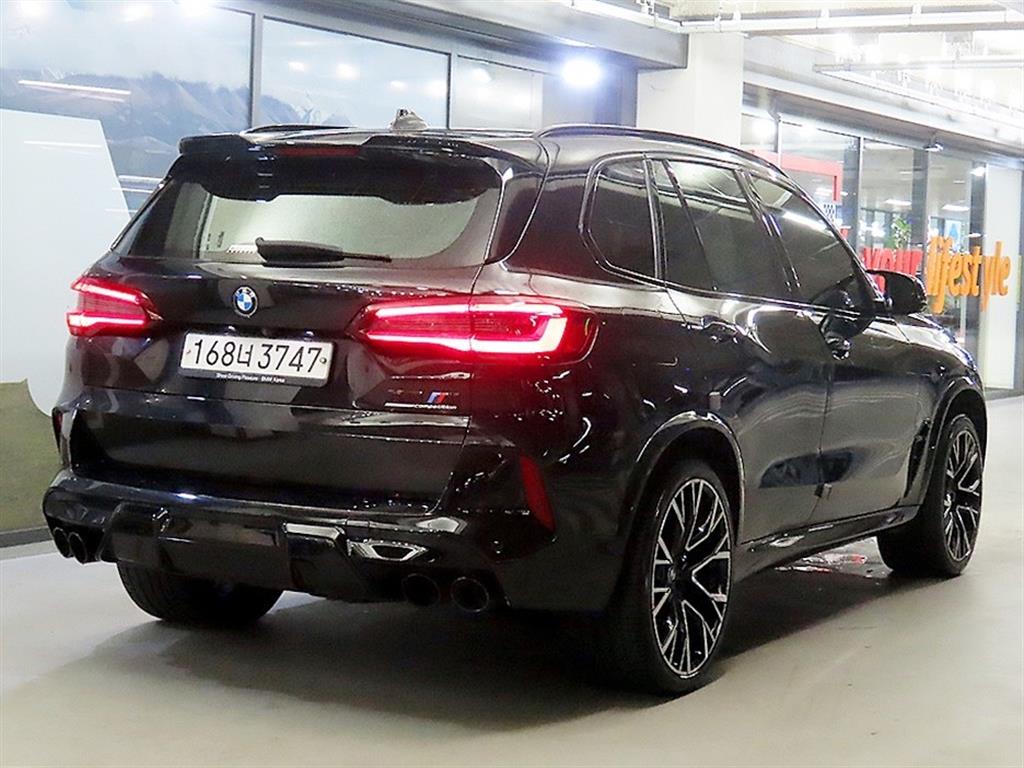 BMW X5M - Vista 4