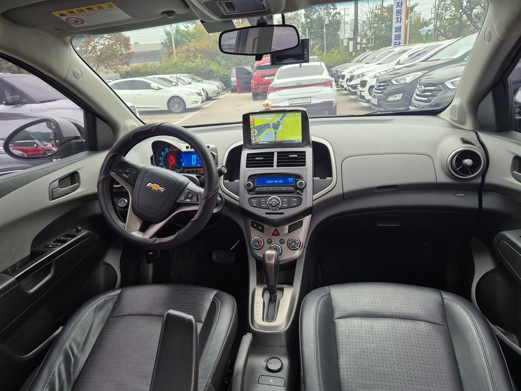 Chevrolet Abeo 2016 Plateado - Importación desde Corea - HF Imports Iquique - Foto 18