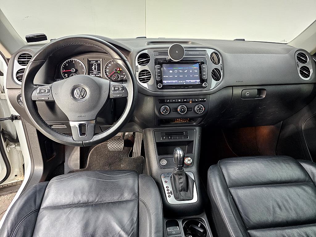 Volkswagen Tiguan - Vista 5