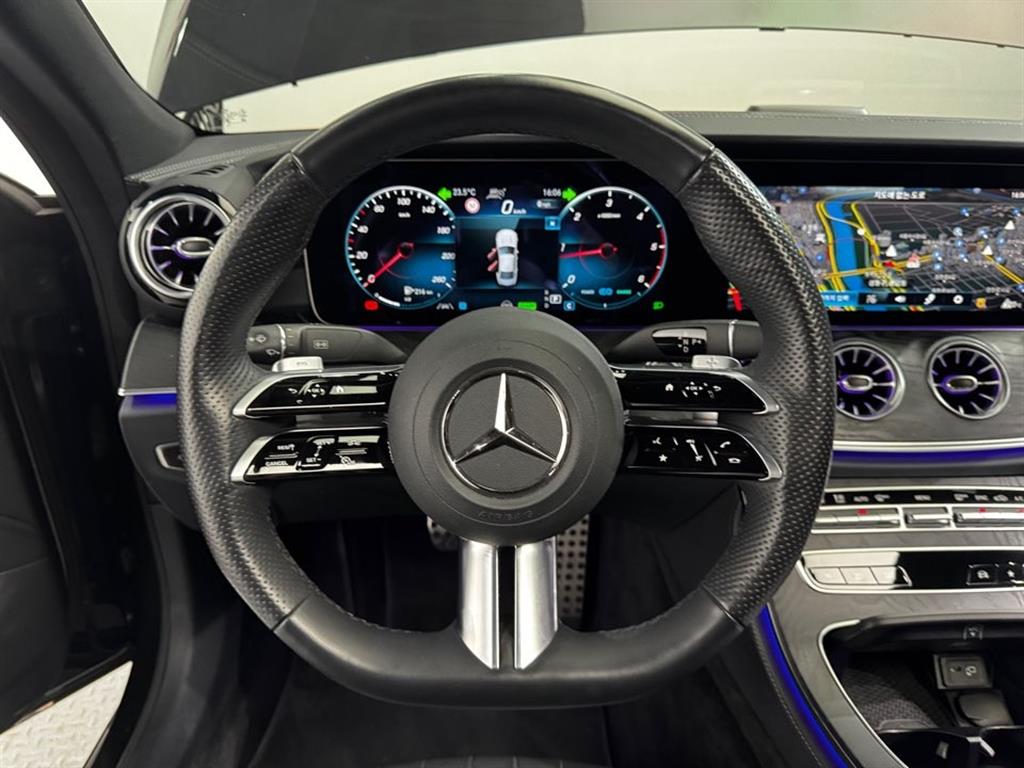 Mercedes Benz CLS Class - Vista 12