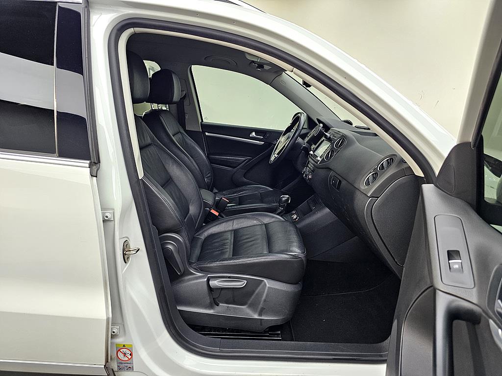 Volkswagen Tiguan - Vista 11