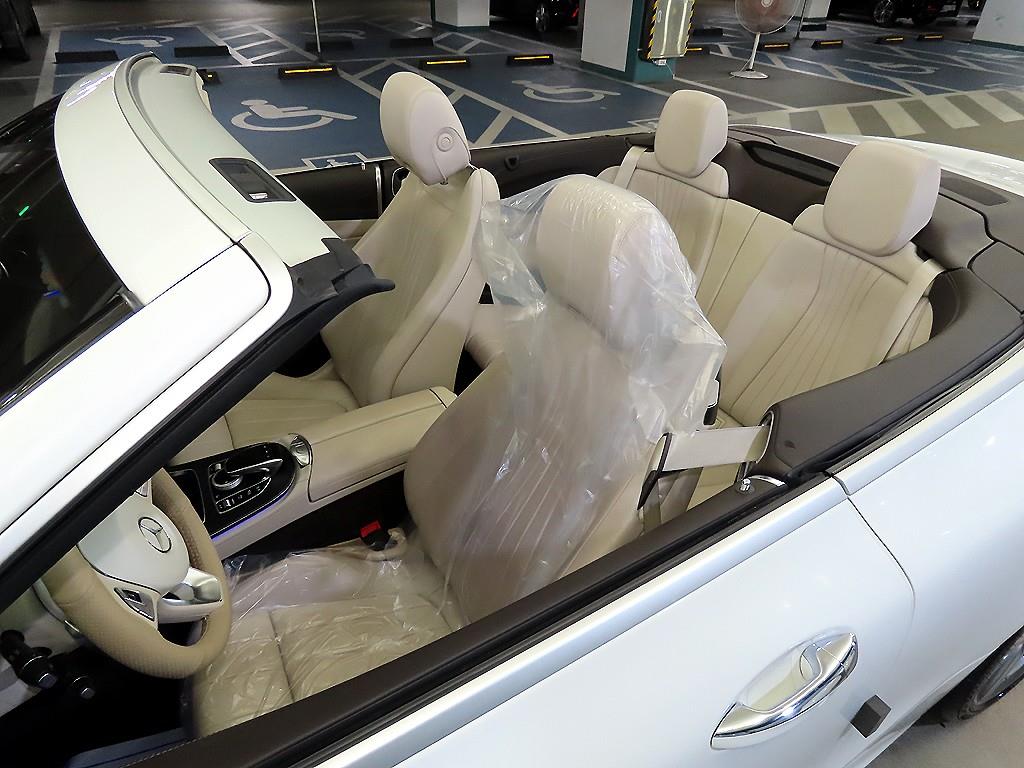 Mercedes Benz E class - Vista 10