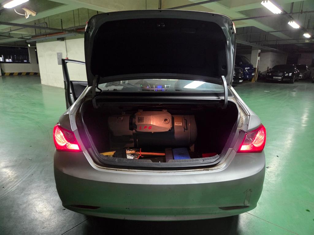 HYUNDAI Sonata 2010 Plateado - Importación desde Corea - HF Imports Iquique - Foto 17