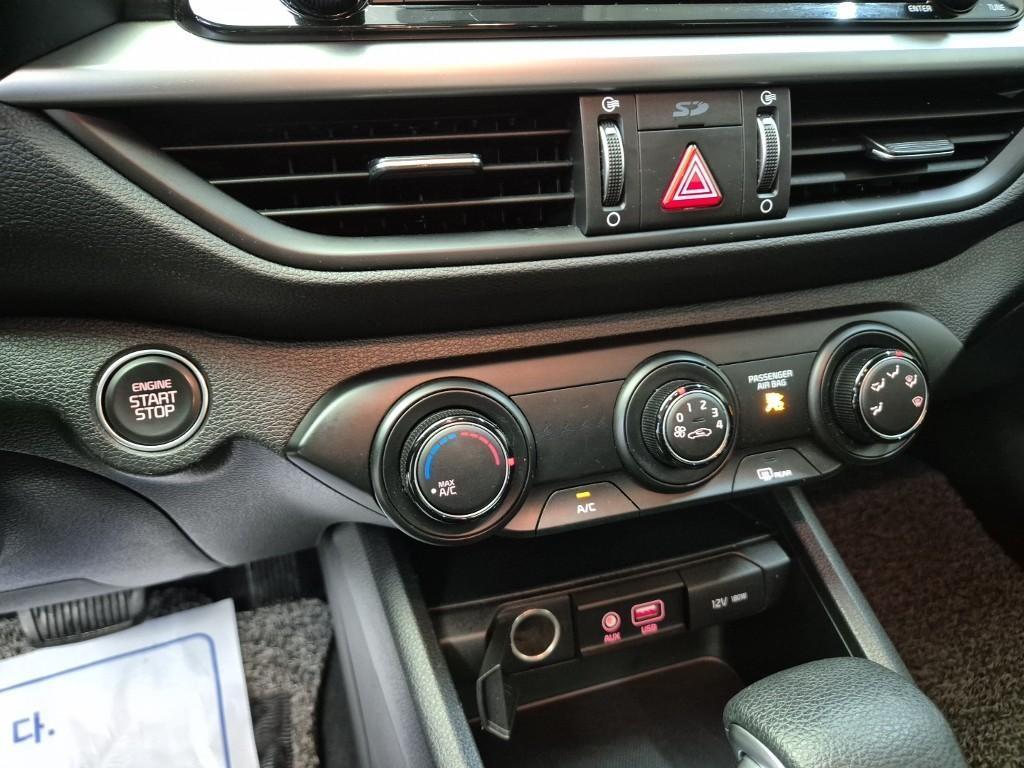 KIA K3 2019 Blanco - Importación desde Corea - HF Imports Iquique - Foto 16