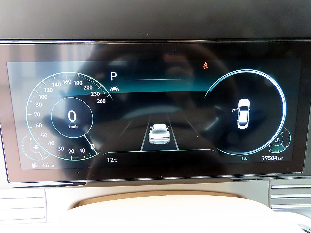 HYUNDAI Grandeur - Vista 9