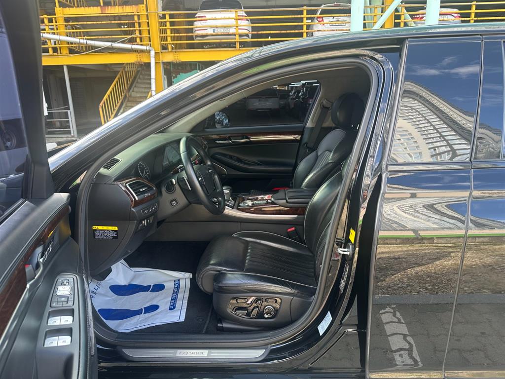 Genesis EQ900 - Vista 7