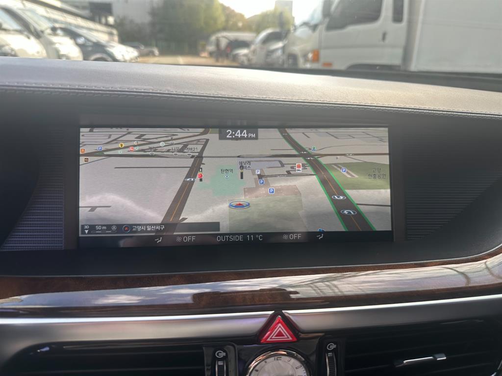 Genesis EQ900 - Vista 11