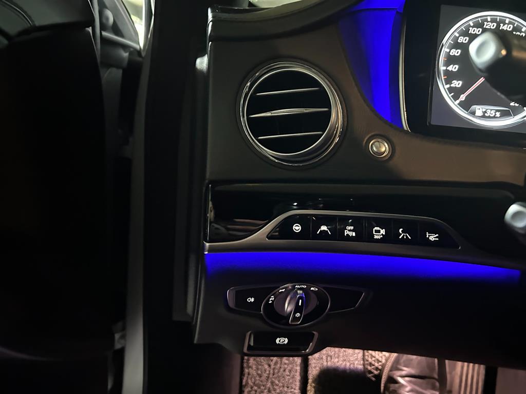 Mercedes Benz S Class - Vista 5