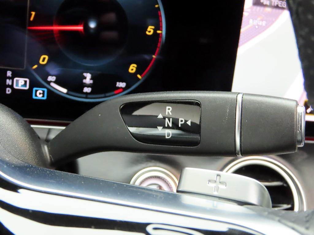 Mercedes Benz E class - Vista 10