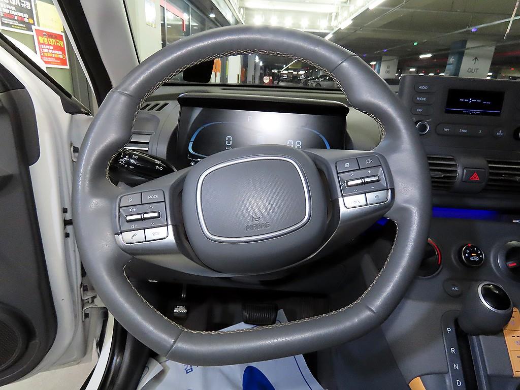 HYUNDAI Casper - Vista 8