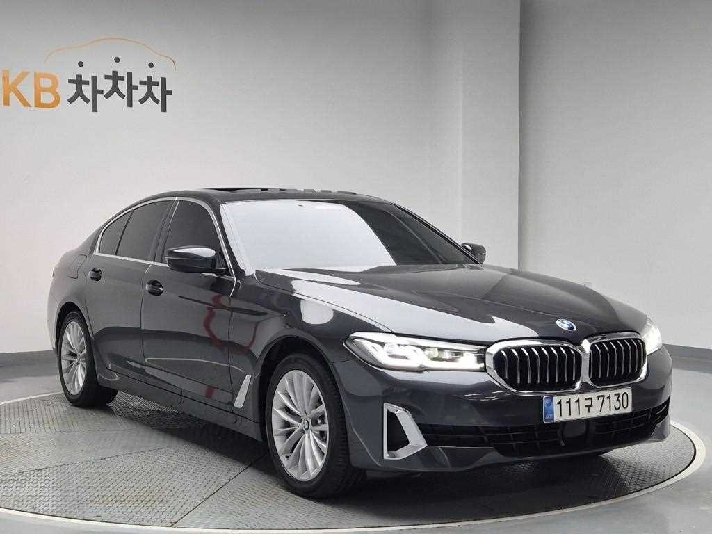 BMW 5 Series - Vista 4
