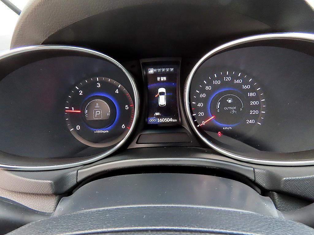 HYUNDAI Maxcruz - Vista 9