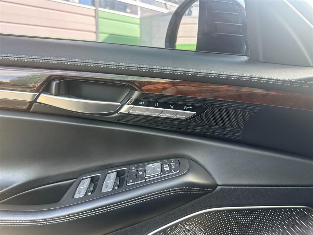 Genesis EQ900 2016 Negro - Importación desde Corea - HF Imports Iquique - Foto 15