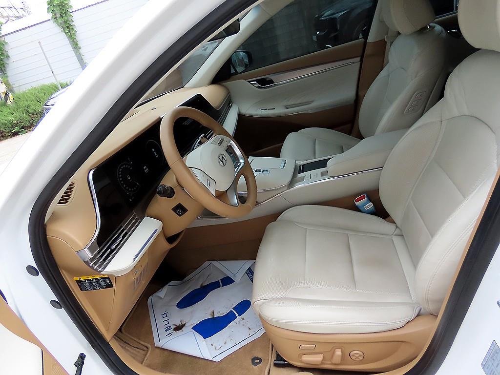HYUNDAI Grandeur - Vista 5