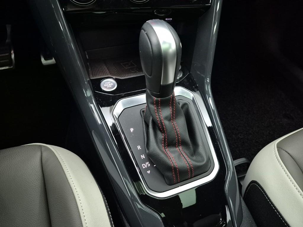 Volkswagen T-Roc - Vista 8