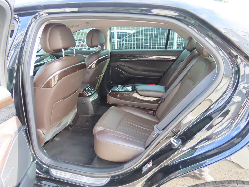 Genesis EQ900 - Vista 11