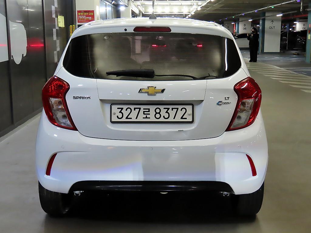 Chevrolet Spark - Vista 5