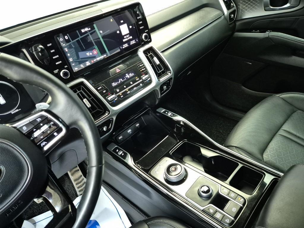 KIA Sorento - Vista 9