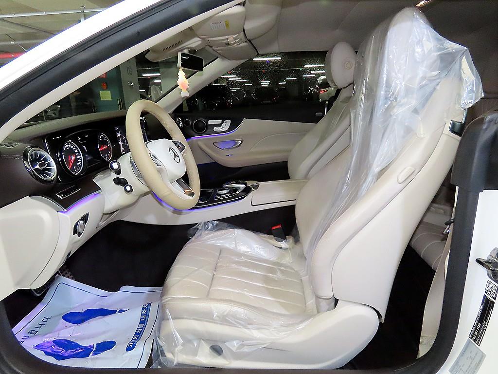 Mercedes Benz E class - Vista 8