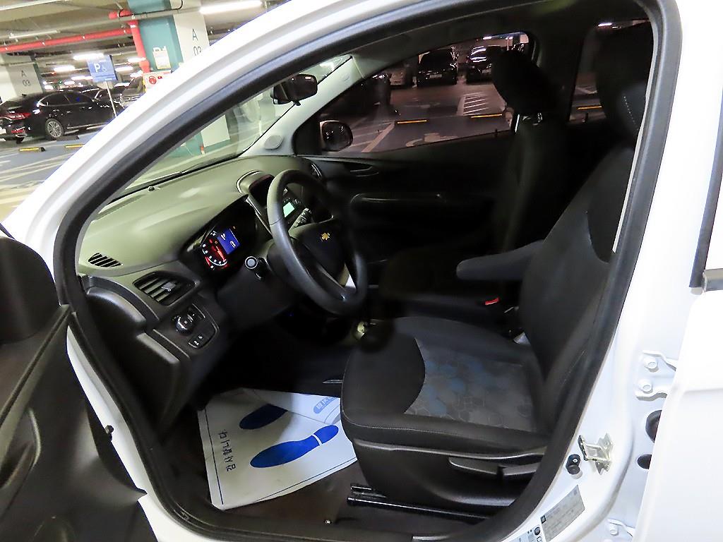 Chevrolet Spark - Vista 6