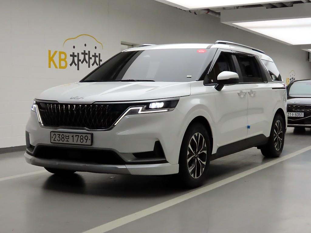 KIA Carnival - Vista 2