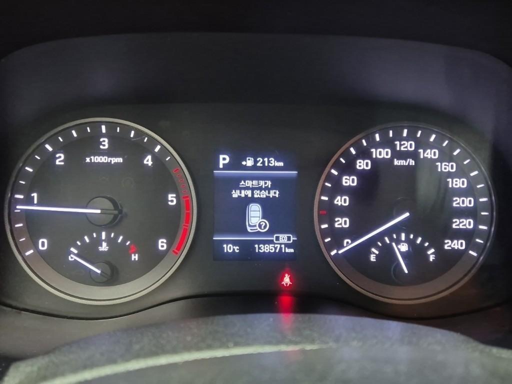 HYUNDAI Tucson - Vista 5