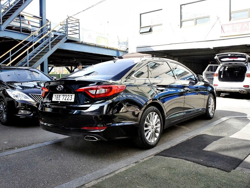 HYUNDAI Sonata - Vista 7