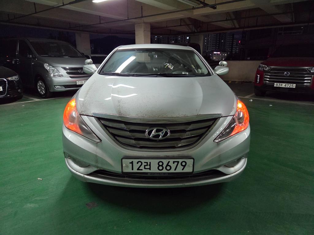 HYUNDAI Sonata - Vista 2
