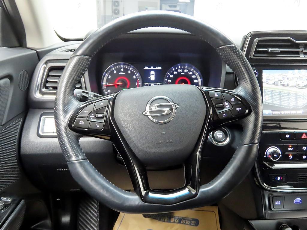 Ssangyong Tivoli - Vista 8