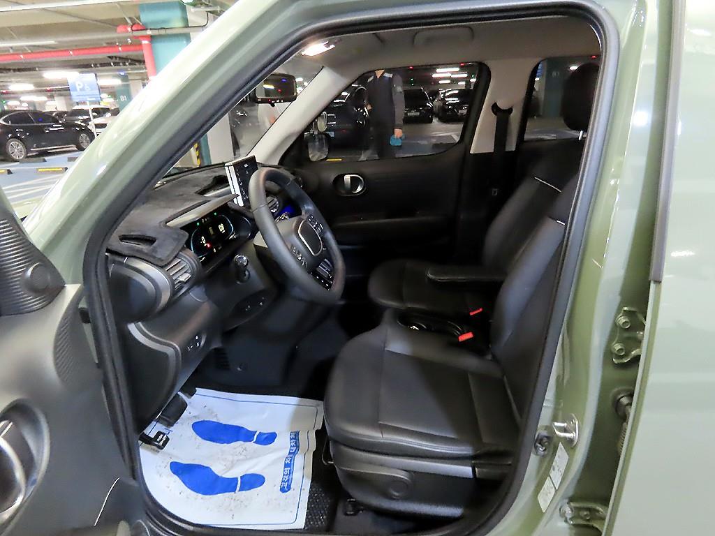 HYUNDAI Casper - Vista 6