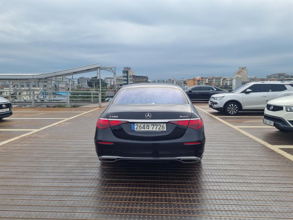 Mercedes Benz S Class - Vista 4