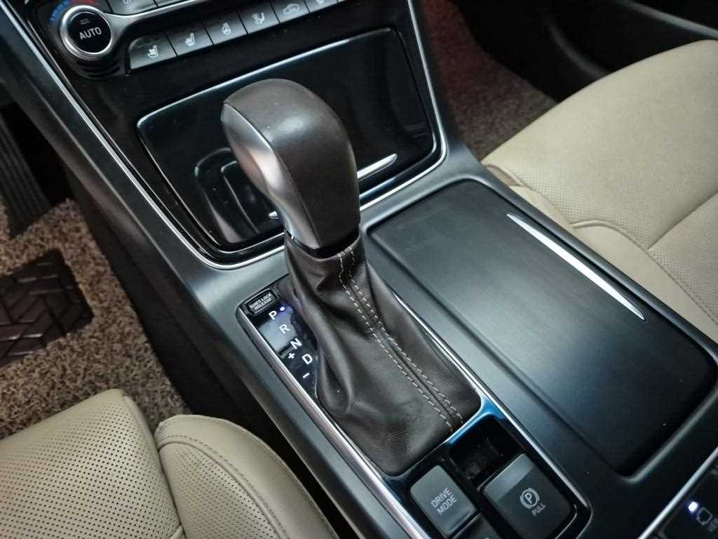 HYUNDAI Grandeur - Vista 8