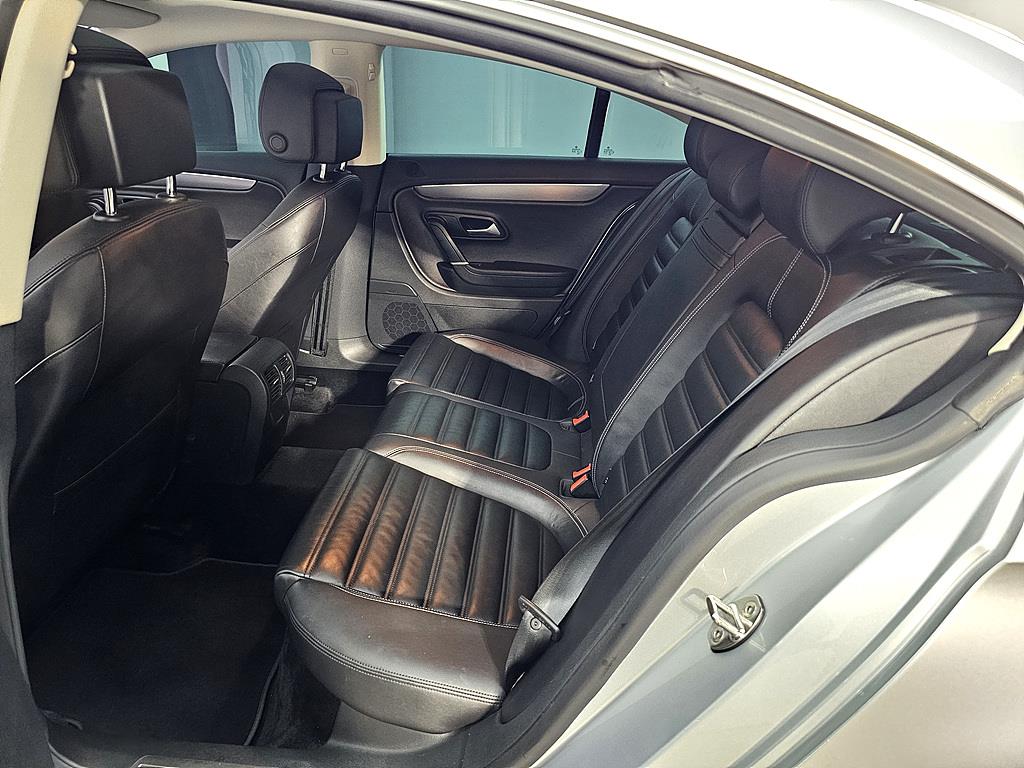 Volkswagen CC - Vista 9