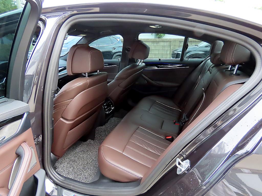 BMW 5 Series - Vista 6