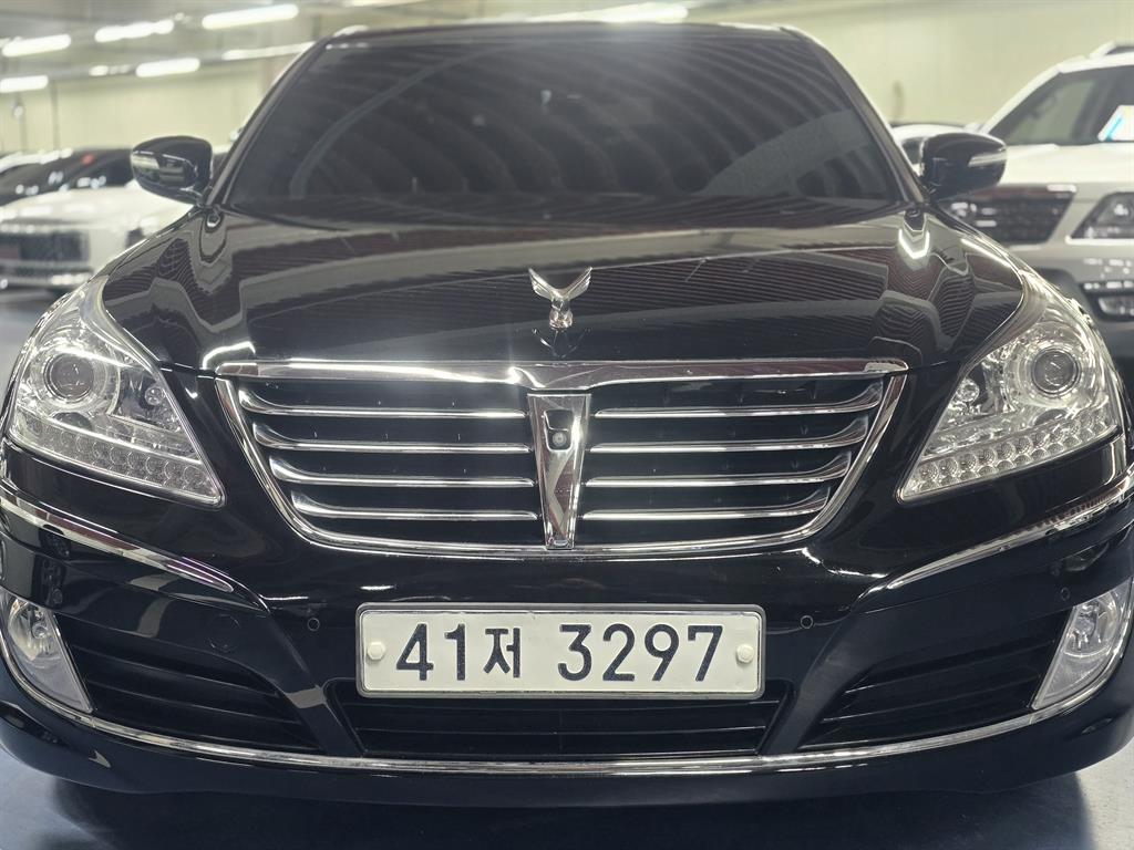 HYUNDAI Equus - Vista 4