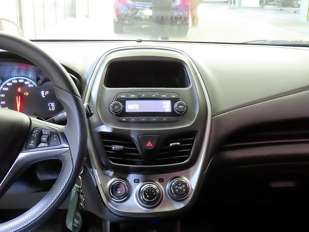 Chevrolet Spark - Vista 11