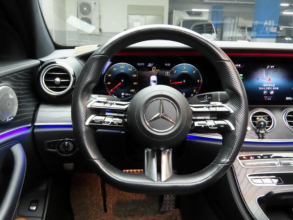 Mercedes Benz E class - Vista 7