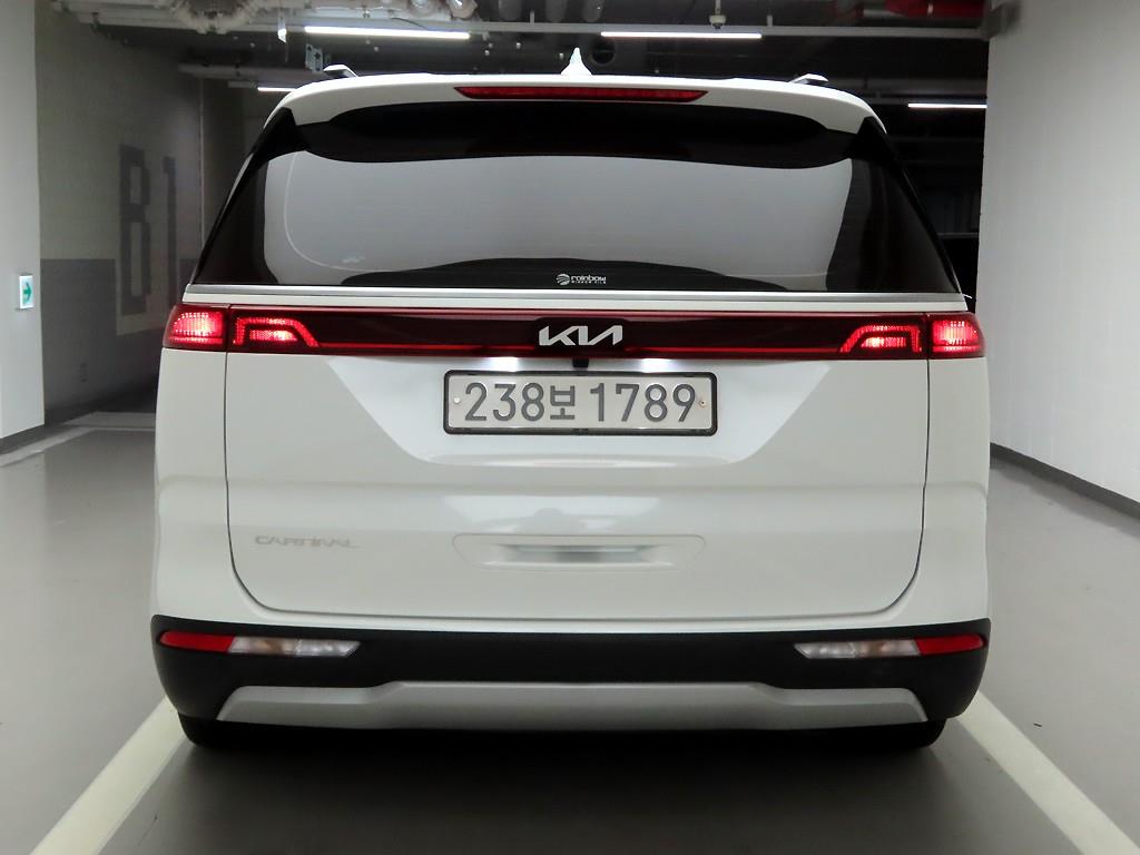 KIA Carnival - Vista 3