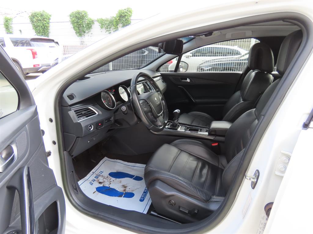 Peugeot 508 - Vista 9