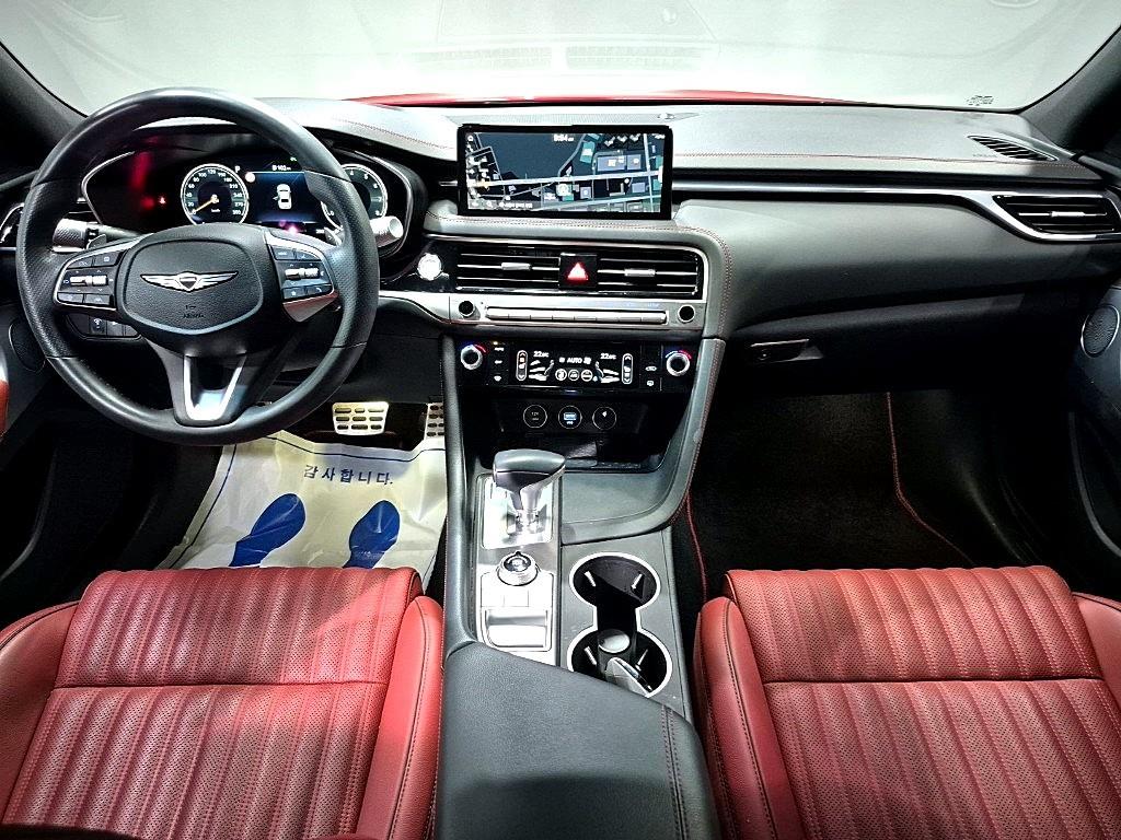 Genesis G70 - Vista 5