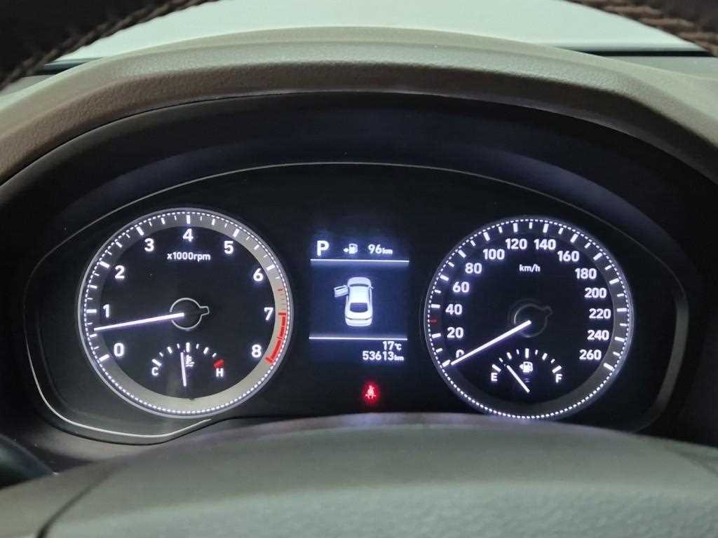 HYUNDAI Grandeur - Vista 6