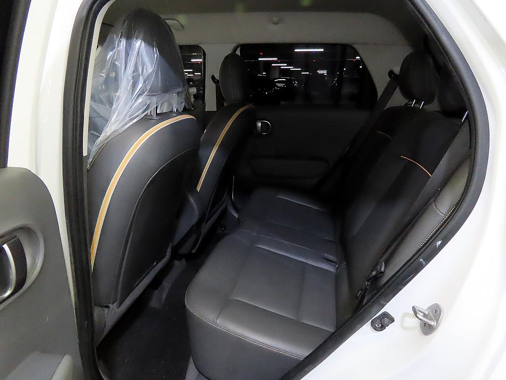 HYUNDAI Casper - Vista 7